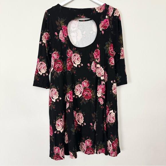 Torrid x Betsey Johnson Floral Ponte Skater Dress With Back Cutout - Picture 8 of 12